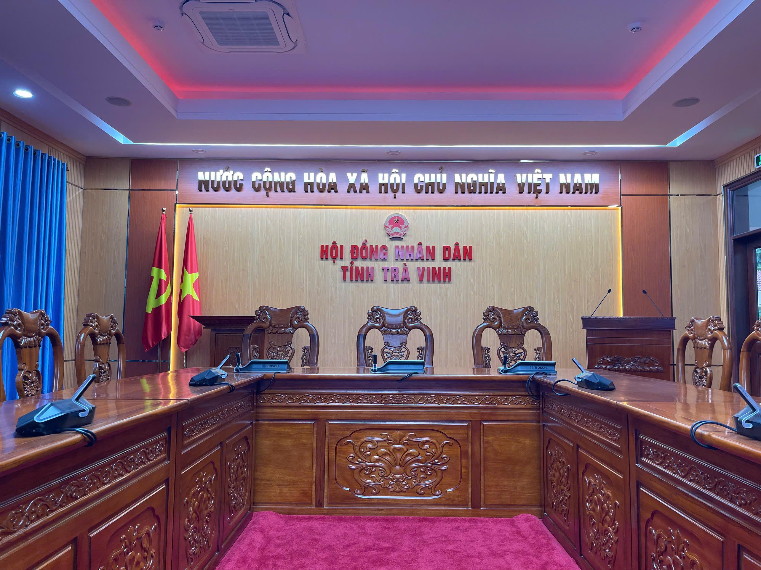 PHÒNG HỌP TRỰC TUYẾN HỘI ĐỒNG NHÂN DÂN TỈNH TRÀ VINH