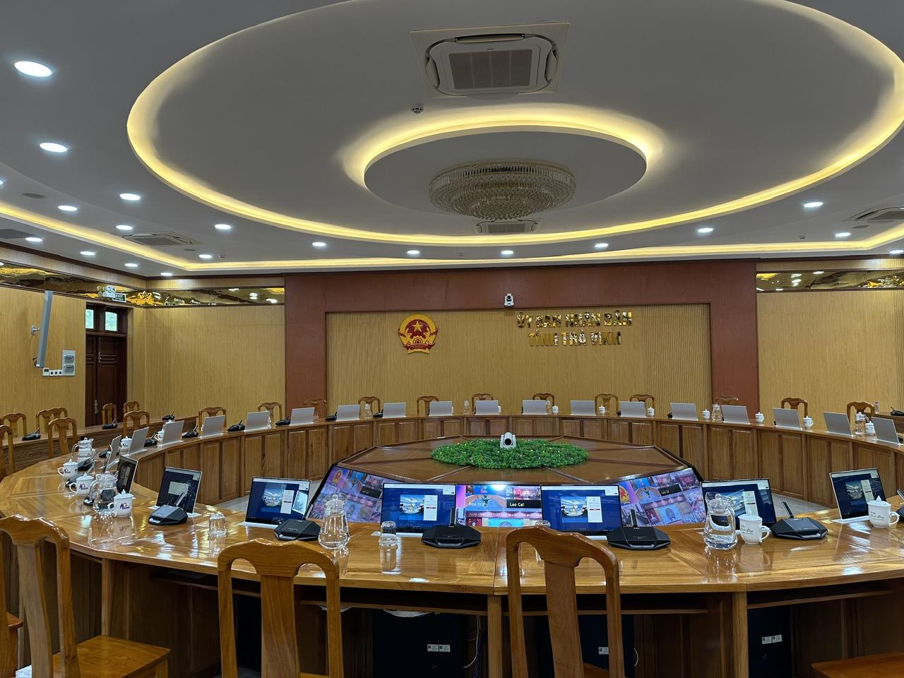 PHÒNG HỌP TRỰC TUYẾN ỦY BAN NHÂN DÂN TỈNH TRÀ VINH